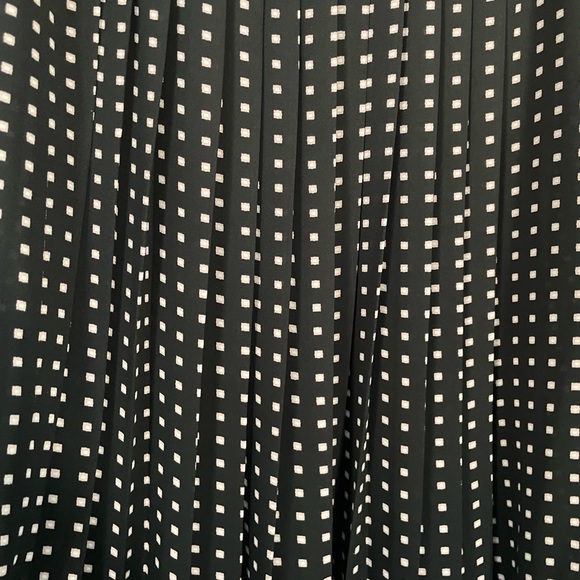 Loft Tank Top - Picture 2 of 5